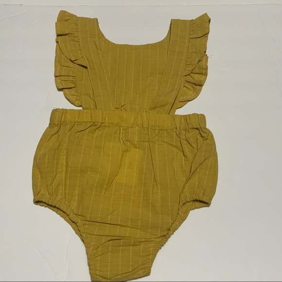NWT Ruffle Pinafore Romper (12/18 mo) - Picture 2 of 6